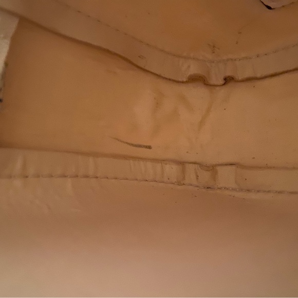 Michael Kors Hello Gorgeous- blush pink crossbody bag - Picture 4 of 10